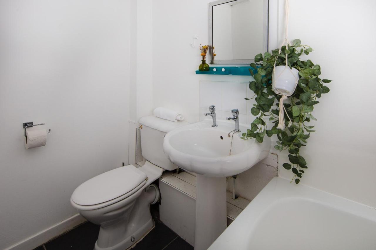 Fab Arthur Seat Views, Old Town Apartment Edinburgh Eksteriør bilde